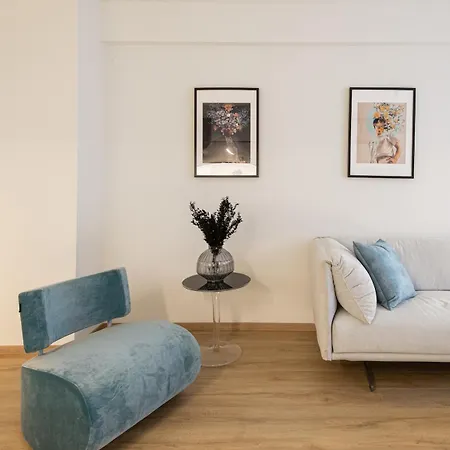 Innovative 2-br Futuristic Flat In Ladadika Апартаменты *